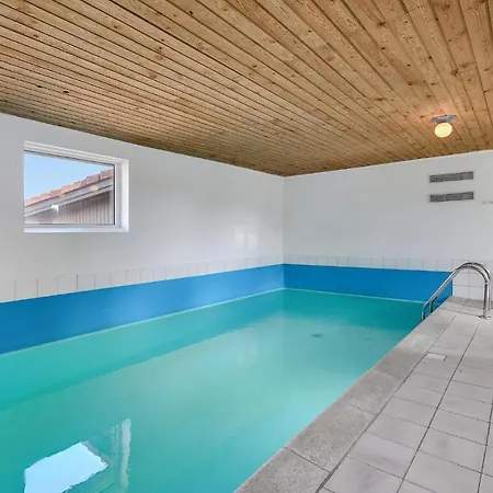بيت للعطل Front In With Sauna *