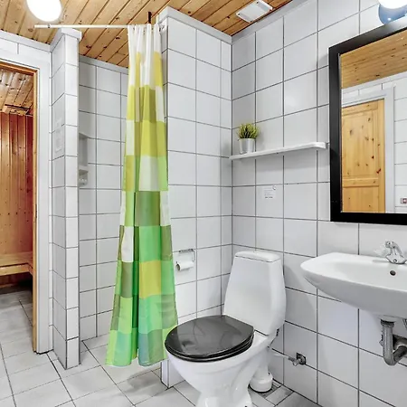 Front In With Sauna بيت للعطل فايرس ستراند