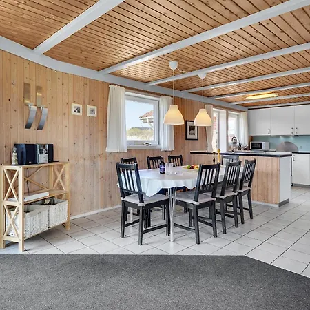 Lovely In With Kitchen בית נופש ויירס סטרנד