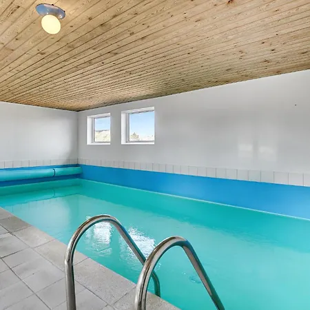 بيت للعطل Front In With Sauna *